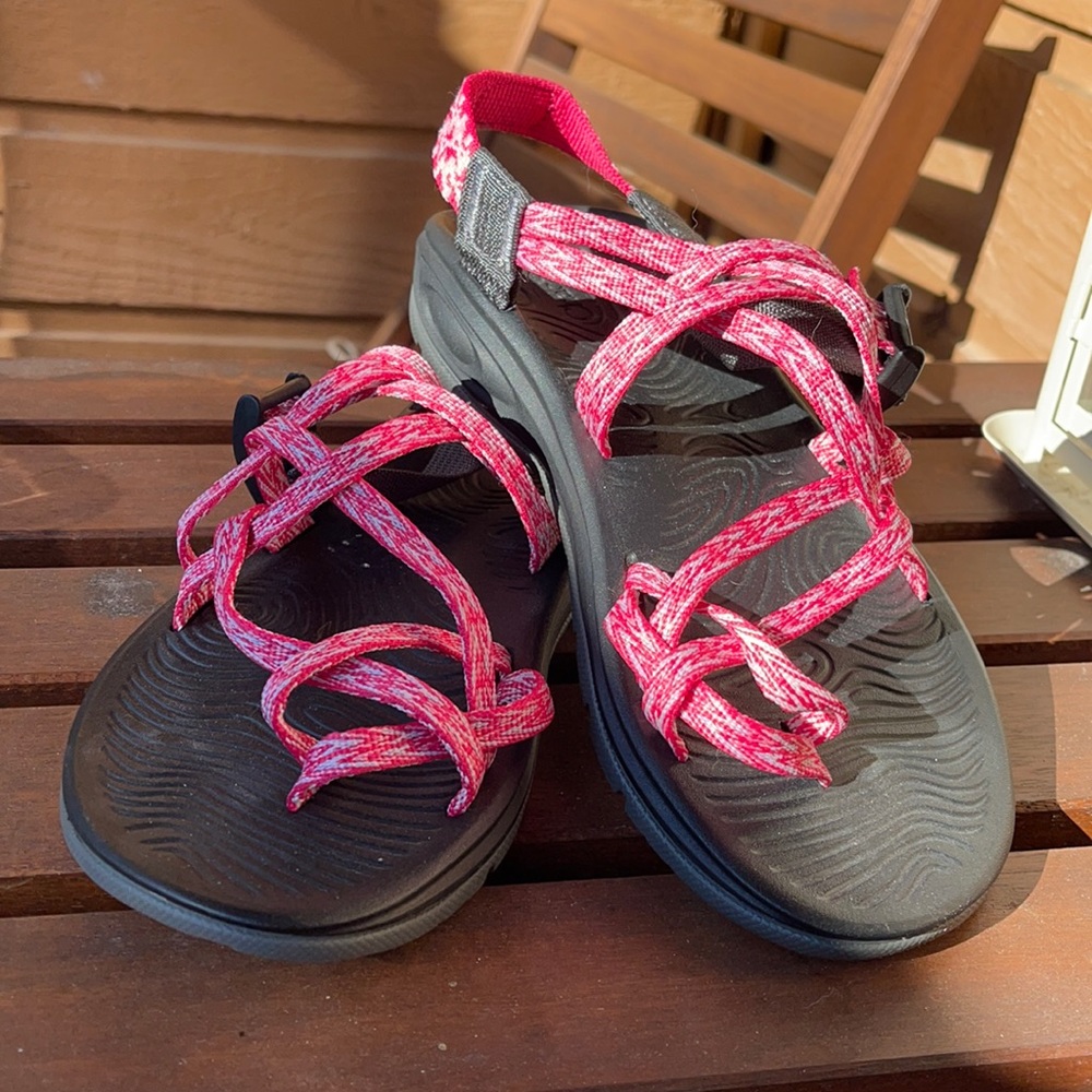 Never worn pink chacos